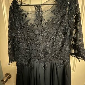 Mother of the groom long formal gown navy blue